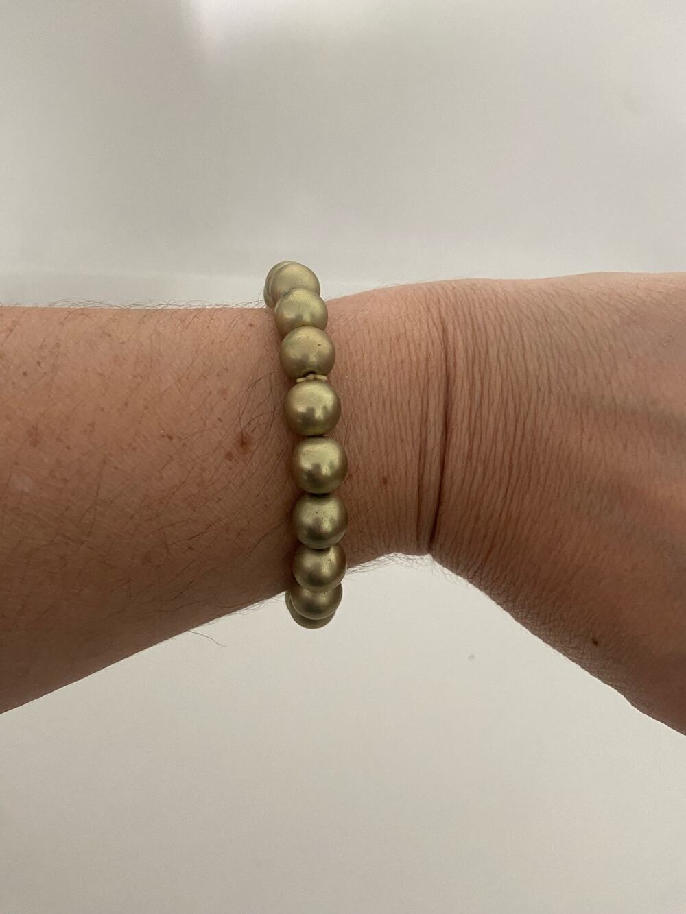 gold bead bracelet